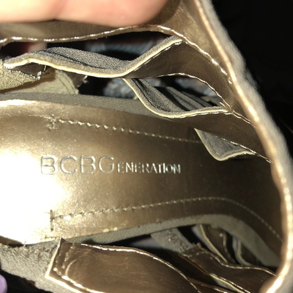 Heels - Picture 4 of 4